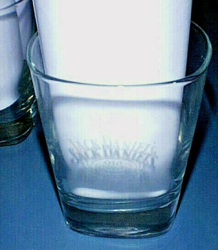 Gafas de bar JACK DANIELS ""Old No.7" cuadradas rocas bajas - Juego de 4 - Imagen 2 de 3