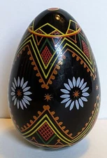 1988 The Franklin Mint Brand Black Porcelain Egg  Daisies Vintage 