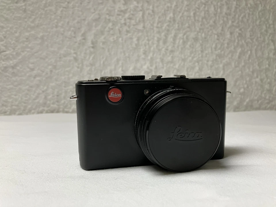 Leica D-Lux 4 Digitalkamera 10 MP Schwarz Top-Zustand mit Zubehörpaket - Bild 2 von 4