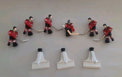 Stiga Table Hockey Replacement Pieces 6 Hockey Players & 3 Pucks Solid Black