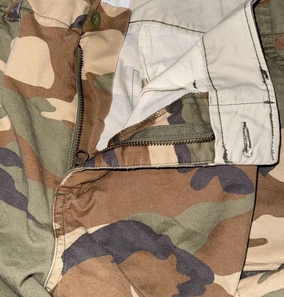 Gap Cargo Shorts Men Size 36 Camo - Image 4 of 4