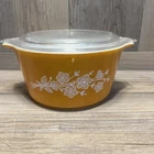 Vintage Pyrex 473-B Butterfly Gold Round 1 Quart Casserole Dish with Lid