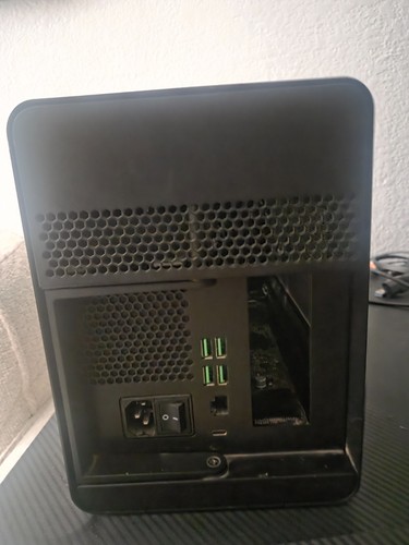 Razer Core X Chroma eGPU Enclosure w/700 Watt psu (internal) and power cable