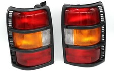 Tail Lamp Fits Mitsubishi Pajero Montero 1992 Assy Stops Lights Couple Blacktrim Tail Lamp Fits Mitsubishi Pajero Montero 1992 Assy Stops Lights Couple Blacktrim