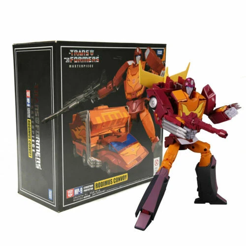 Action figure di transformer e robot Takara, a tema Transformers Masterpiece
