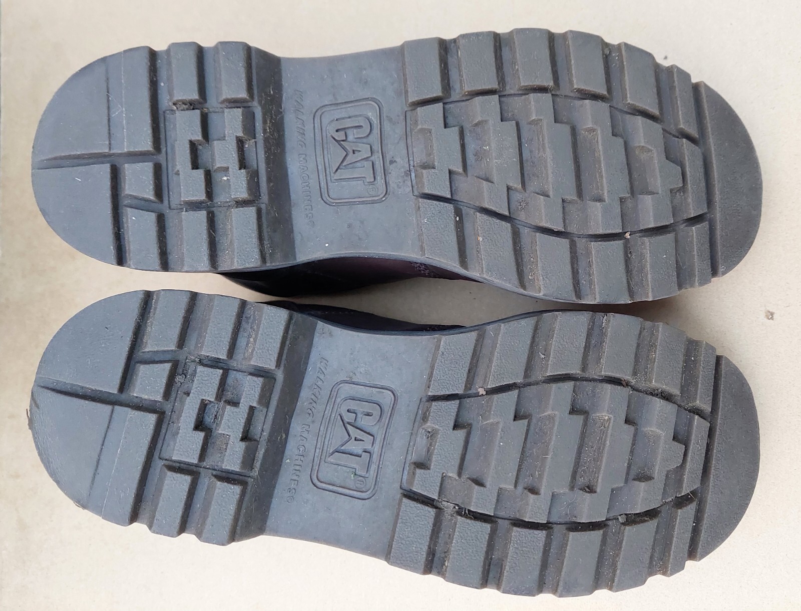 CAT Footwear Men's Stout Chukka Boots size 8 eBay