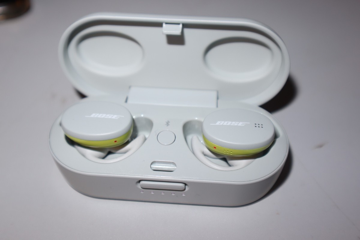 Bose Sport Earbuds Noise Cancelling White !!! NOT WORKING