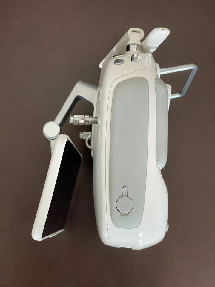 Original DJI GL300K Controller Transmitter mit Screen für Phantom 4 Pro+ V2.0 - Bild 4 von 4
