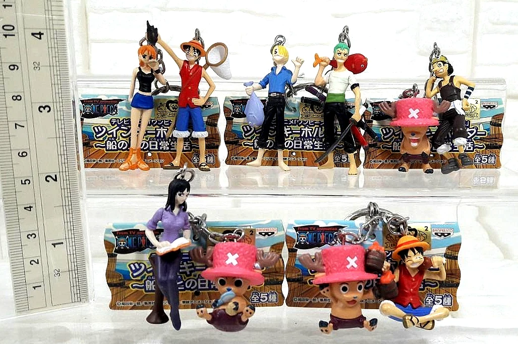 ONE PIECE LUFFY NAMI SANJI ZORO CHOPPER USOPP FIGURE KEYCHAIN KEY