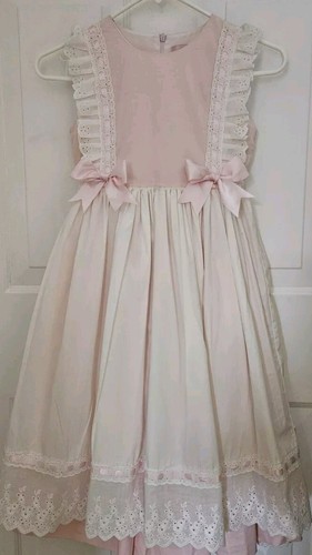 Beautiful Vintage Lovelly Girls Ruffle  Eyelet  Dress Sz 10 - Picture 1 of 5