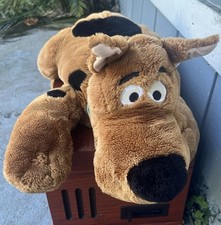 Scooby-Doo 32 Lying Down Plush Pillow Universal Studio Vintage 2002 Rare