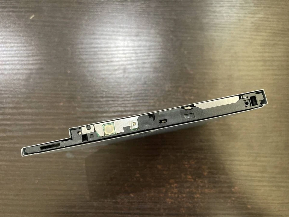 LG BU50N 9.5mm Ultra Slim Blu-ray DVD BDXL SATA Drive Equivalent to BU40N JP - Image 3 of 4