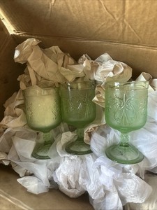 (2) Vintage INDIANA TIARA GLASS Chantilly Green Wine Decanter Goblets