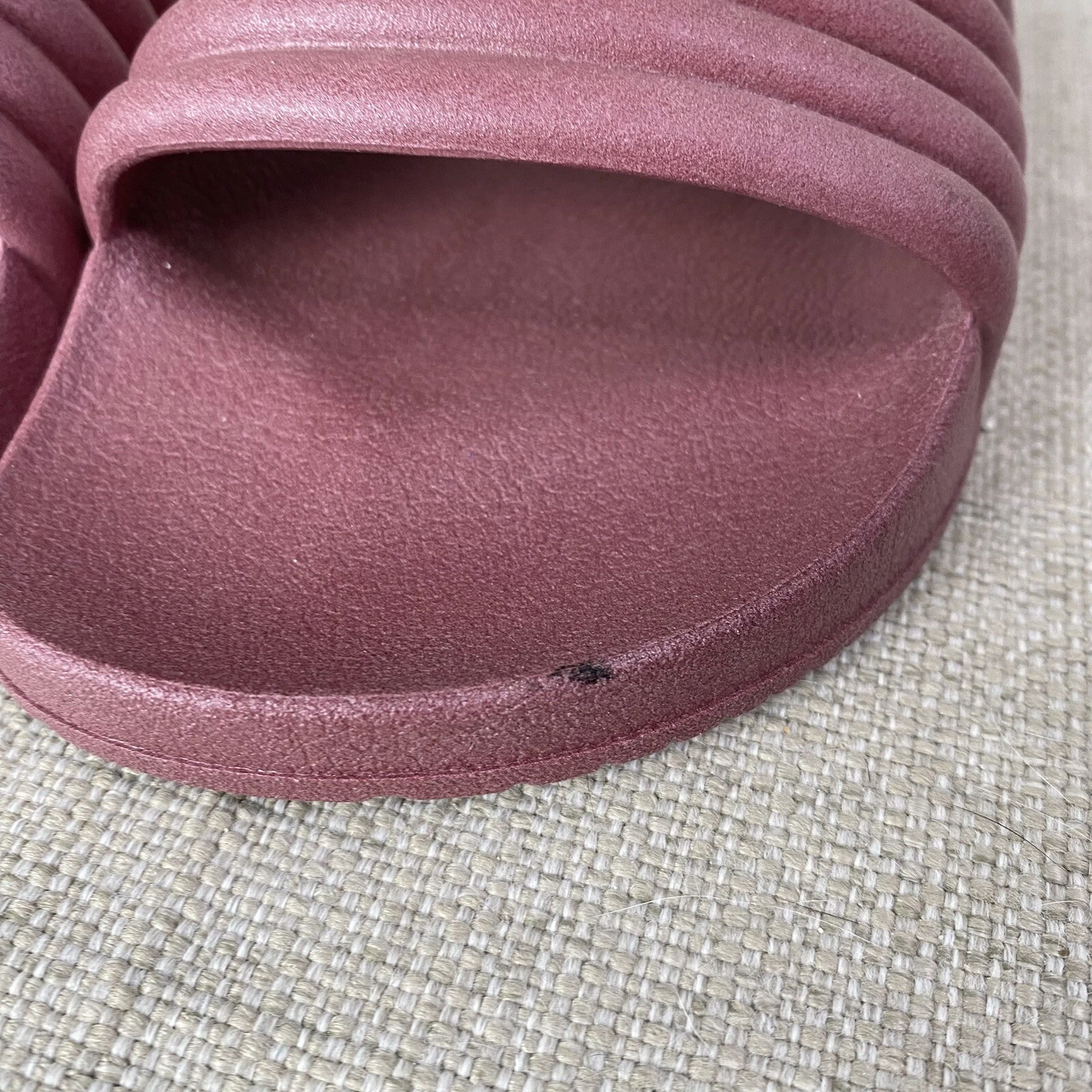 girlfriend-collective slides sandals eco-friendly 