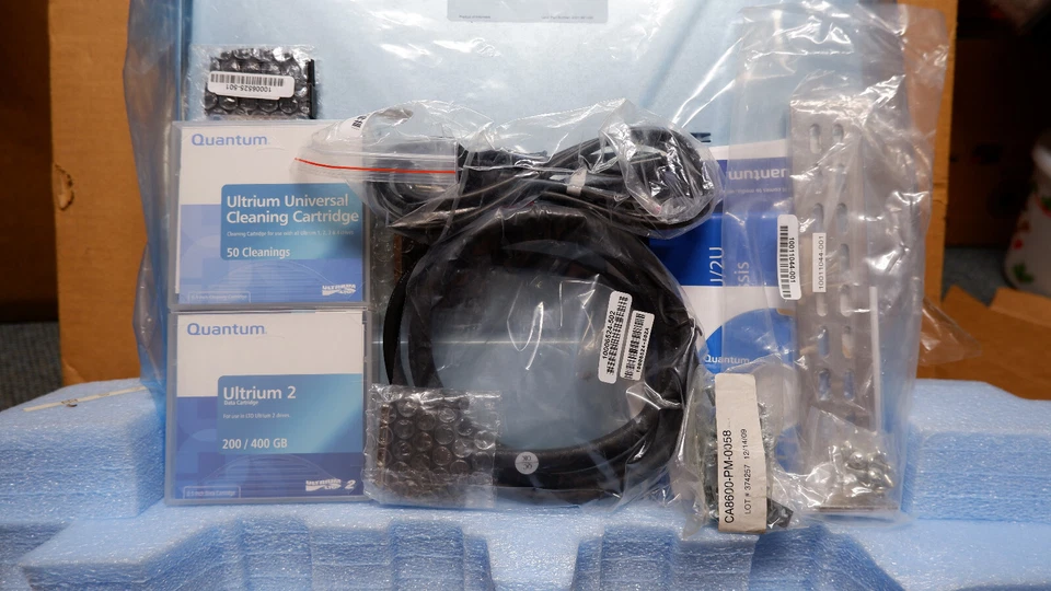 QUANTUM CL1003-SST LTO ULTRIUM 2 ULTRA SCSI 400GB RACK MOUNT TAPE DRIVE - NEW - Image 2 of 3