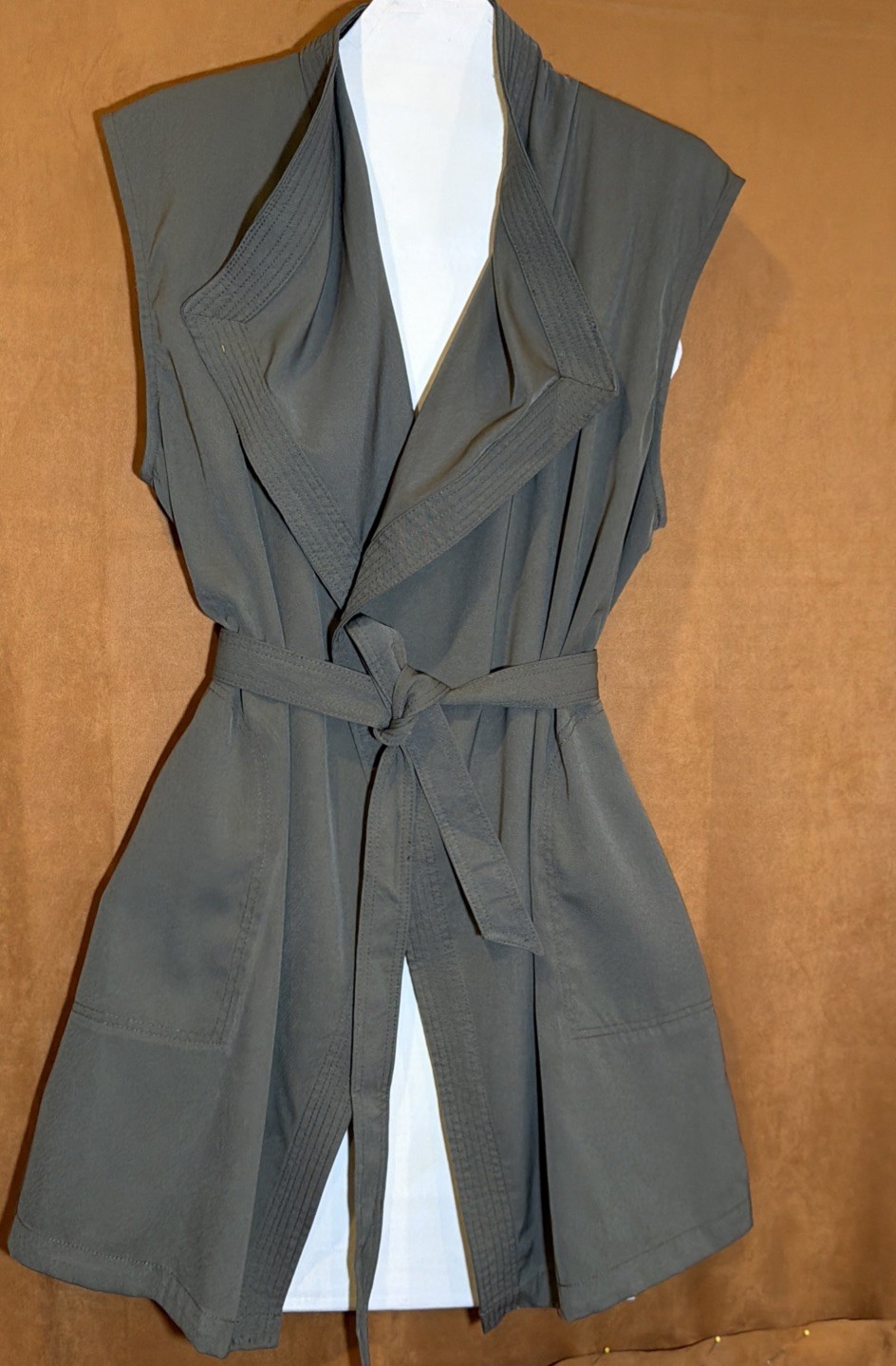 Open Front Long Belted Vest Army Green Sleeveless Business or Casual Size Large