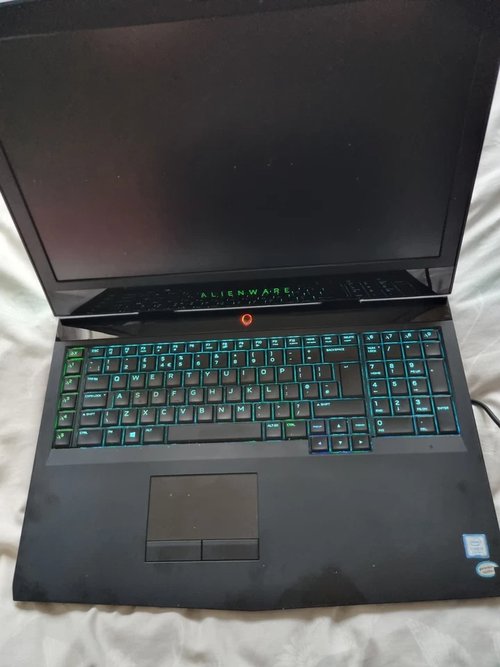 Alienware 17 R4 For Parts/Not Working, I7-7700HQ, GTX 1060 - Image 3 of 4