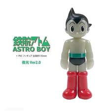 HUNG HING TOYS HHTOYS Astro Boy Stand GID 2.0 Open Eyes Red PVC Sofubi H13CM/5in