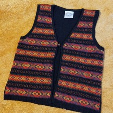 Jamieson's Wool Knit Vest Scotland M-L Multicolor Pattern Decorative Buttons
