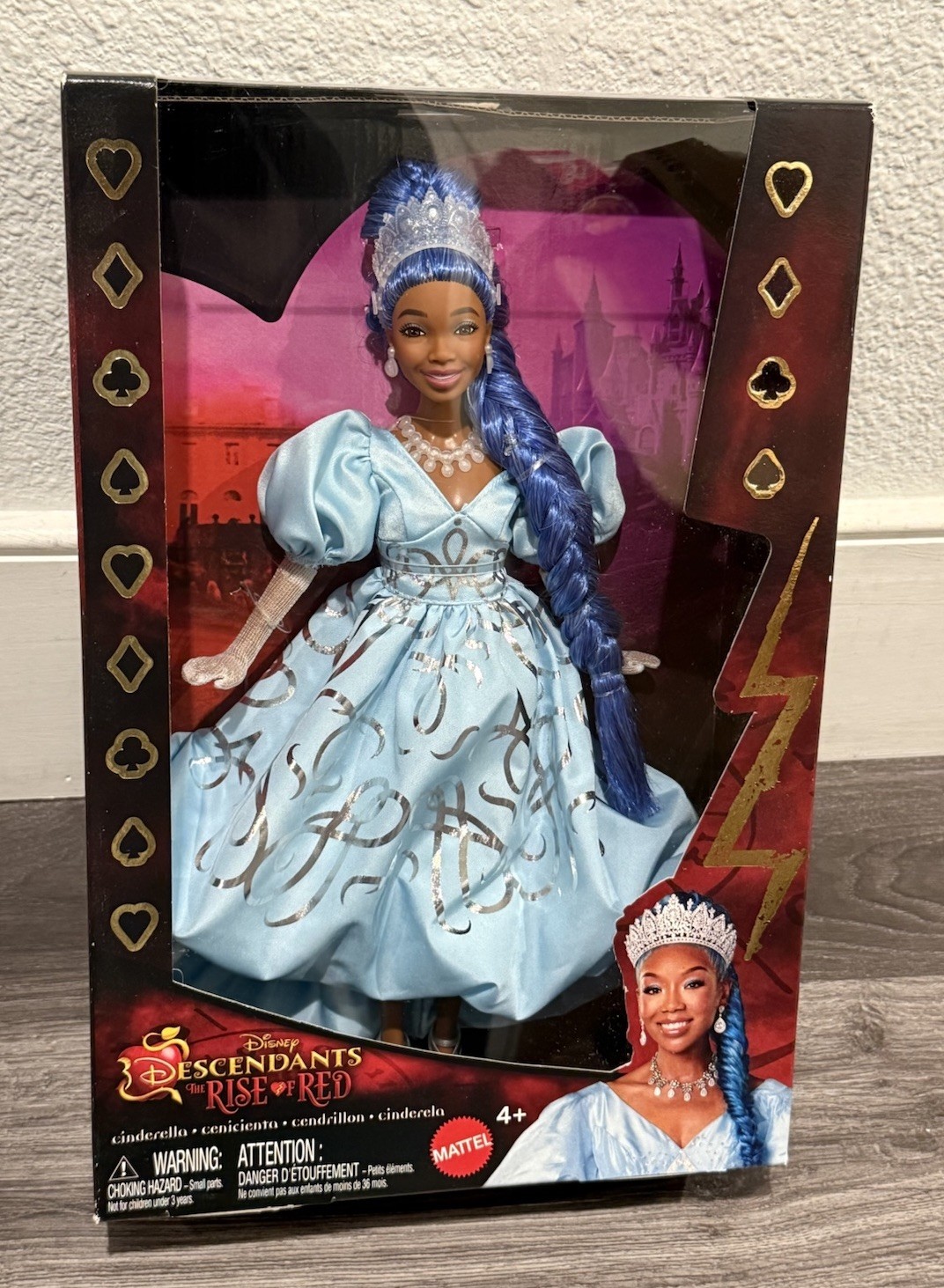 Disney Descendants 4: Rise of Red - Queen Cinderella Doll New Sealed