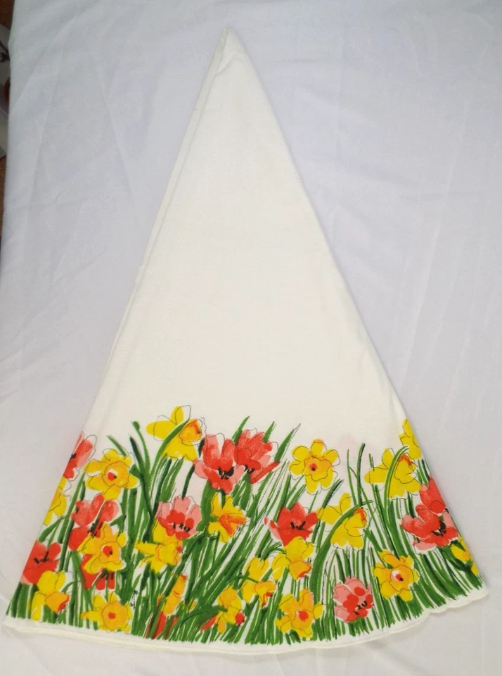 Vintage Vera Neumann Signed Round Linen Cotton Floral Tablecloth Daffodils 68" - Image 4 of 4
