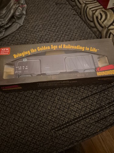 Roundhouse RTR HO #84413 50’ Vaina Única Auto Boxcar Santa Fe Nuevo en Caja | Zustand: New