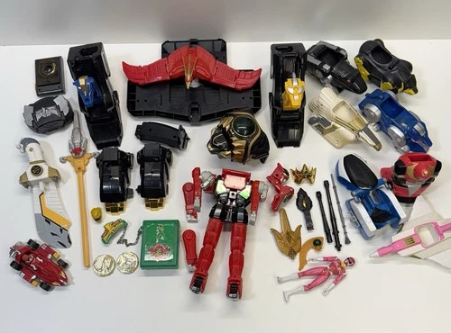 Vintage 1994-95 Mighty Morphin Power Rangers Thunderzord / Megazord Parts + LOT