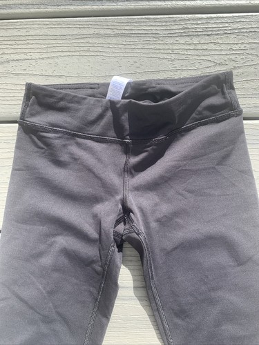Iviva by Lululemon Sz 8 Capri Pants/Leggings ~Black~ - Picture 2 of 6