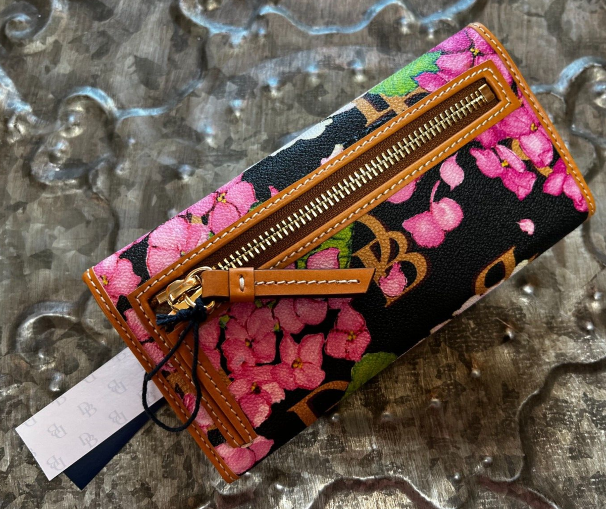 DOONEY & BOURKE~Continental Clutch Wallet~TRI-FOLD~HYDRANGEA IN