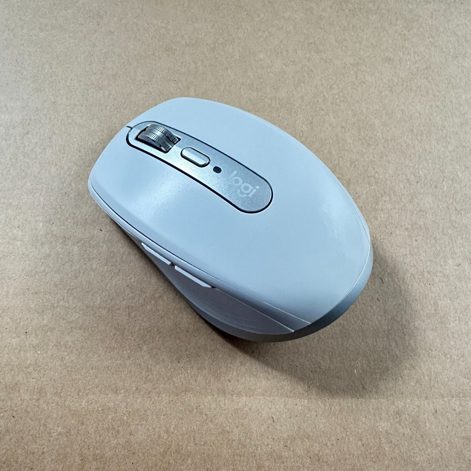 Logitech MX Anywhere 3 Wireless Bluetooth Mouse for Mac White Silver