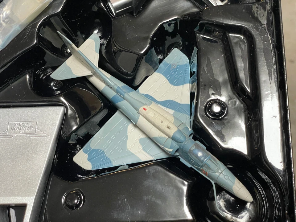 corgi A-4m 1/72 die cast US37405 Skyhawk - Immagine 3 di 4