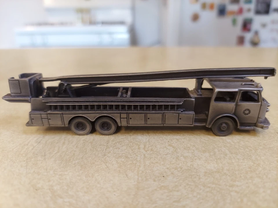 Vintage Franklin Mint Pewter Vehicle Lot of 5 Fire Engines of The World Set 1988 - Image 3 of 4