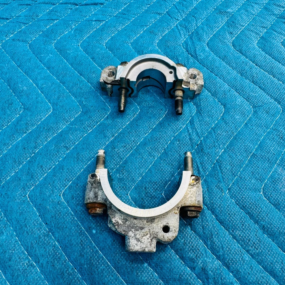 2015–2018 Ford Focus ST 2.0 Crankshaft Main Bearing Caps OEM - Image 2 of 4