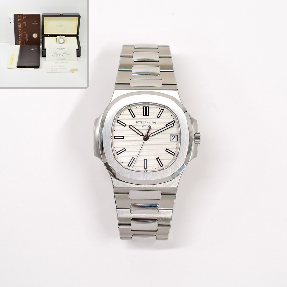 5711 1a What's A New Patek Patek Philippe Nautilus Stainless - Main Image
