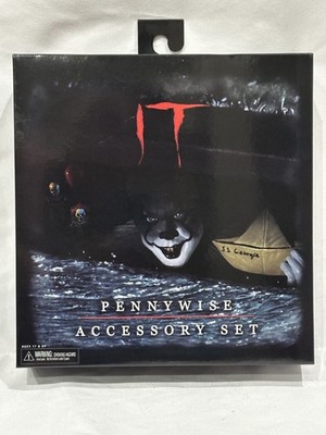 NECA 2017 IT 7'' Scale Deluxe PENNYWISE Action Figure Accessory Set -  New Sealed