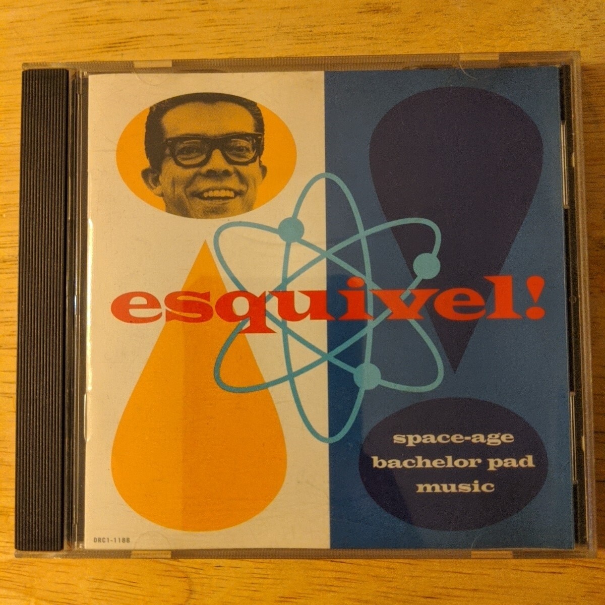 【LP】esquivel「space-age bachelor pad mus」 Esquivel - Space-Age Bachelor Pad Music - Amazon.com Music