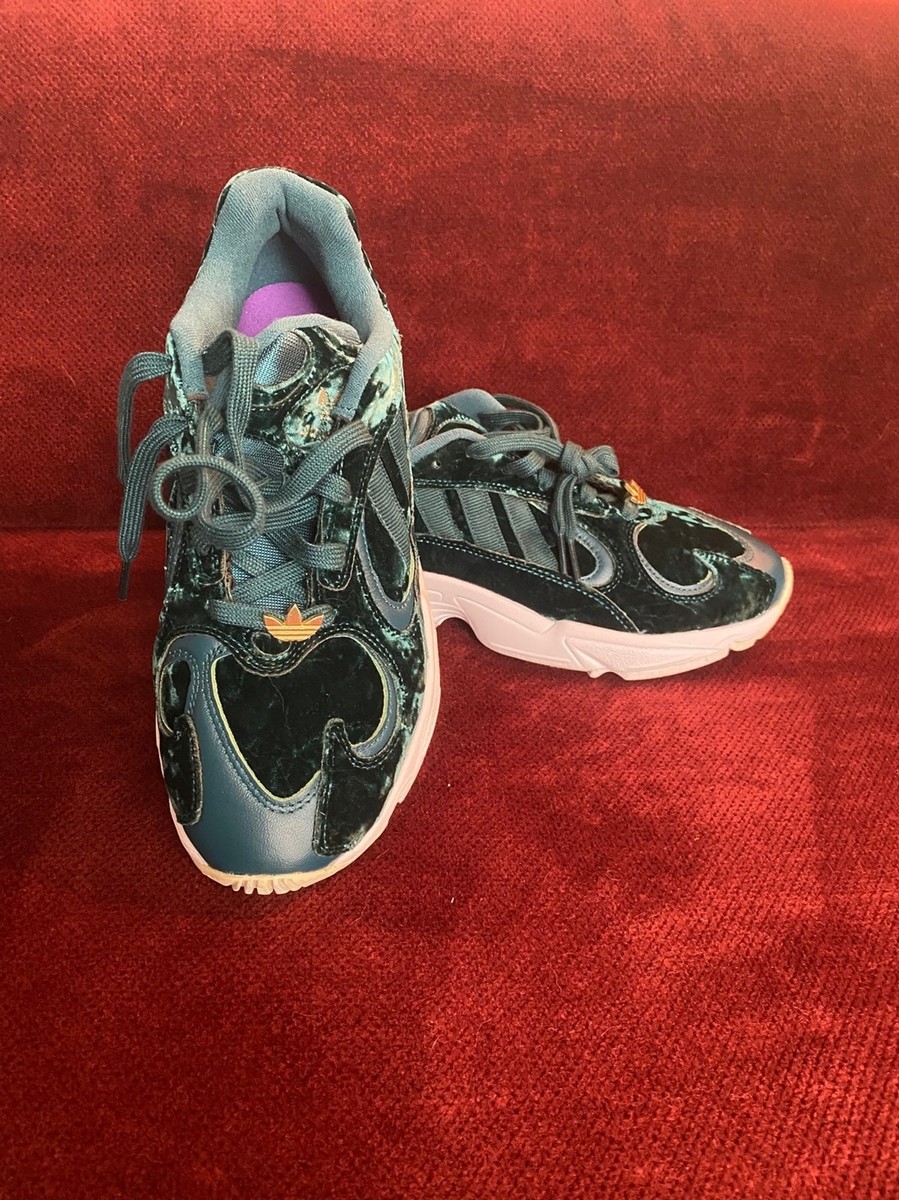 adidas gazelle silver green womens Gucci X ADIDAS Softy Velvet Suede Madeira Demetra Womens Gazelle Sneakers  4.5 Pink Gold 1751732  FASHIONPHILE