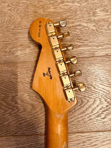 1991 Fender Vintage Stevie Ray Vaughan Stratocaster Sunburst manche Brésilien - Afbeelding 21 van 24