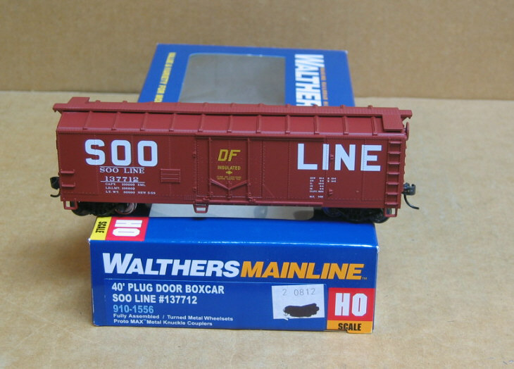Walthers 40' Plug-Door Boxcar Track Cleaning Ready to Run