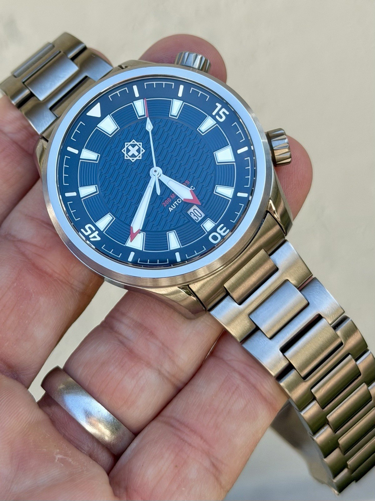 Second Hour Giant Stride Automatic Watch Dual Cro… - image 4