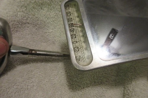 Vintage Automobille Outside Thermometer & Mirror