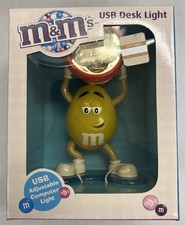 2009 Collectible M M's Adjustable USB Compute/ LED Desk Light Yellow Peanut NIB