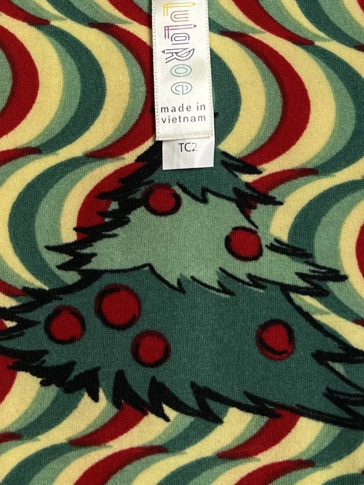 Leggings LuLaRoe TC2 Tall Curvy 2 Christmas TREE Holiday GROOVY Stripe envio rápido - Imagem 4 de 4