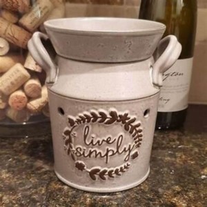 NEW Scentsy LIVE SIMPLY Full Size Electric Wax Warmer Farmhouse Cottage Design