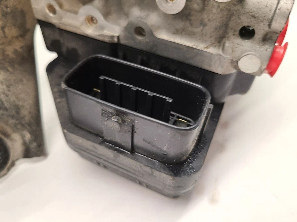 Toyota Sienna 2017 pieza de freno antibloqueo actuador y conjunto de bomba tracción delantera  Foto 3 de 4