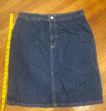 GAP Women s Blue Denim Knee Length Skirt Button Pockets Slit Size 12