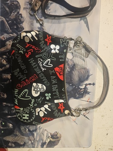 COACH Poppy Signature Large Tote Bag Black Red Silver # G1020-16051 - Picture 3 of 10