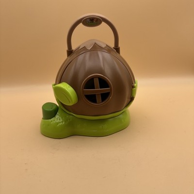 Vulli Klorofil Hazelnut House Timber Tots Portable Dollhouse Toy - French 2011