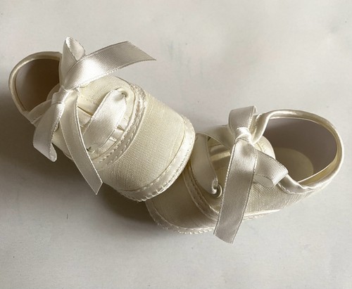 Baby Boy White/Ivory Christening Wedding Silk Satin Shoes Booties Newborn-2 Mths - Picture 7 of 9