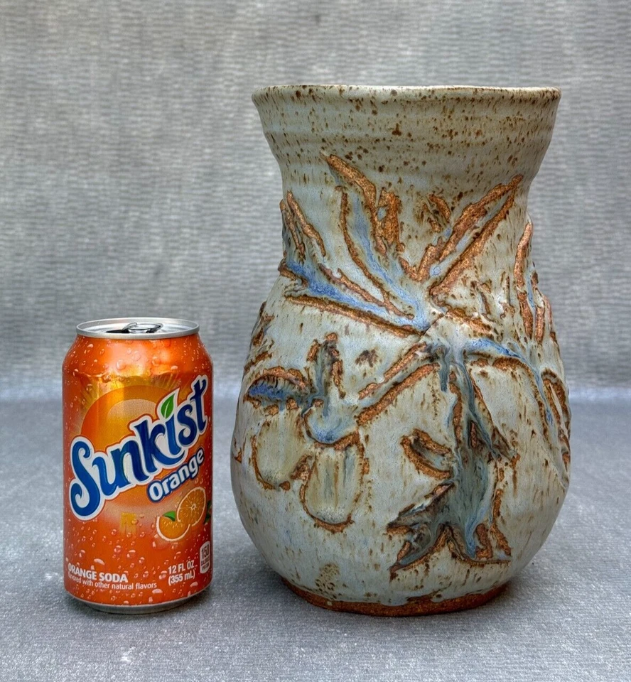 Vaso de cerâmica floral assinado Johns (ilegível) 1984 cinza azul marrom bronzeado abstrato - Imagem 2 de 4
